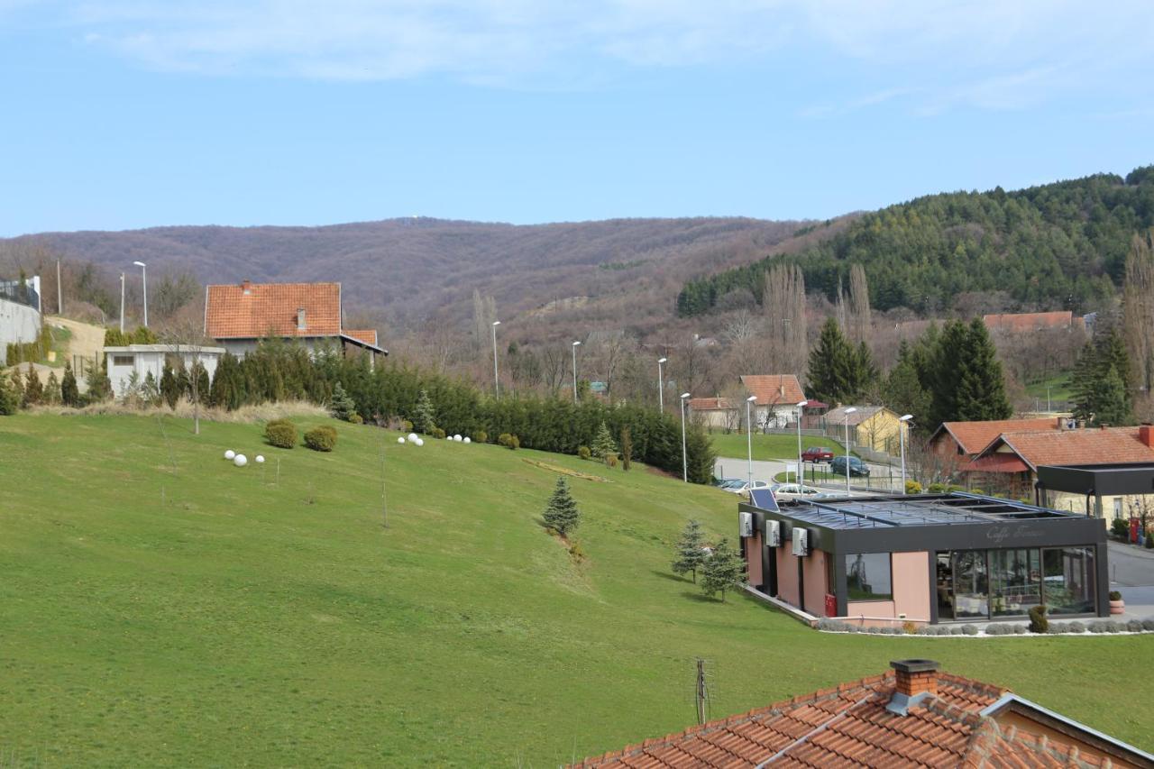 Apartments Vila Vrdnik Exterior photo